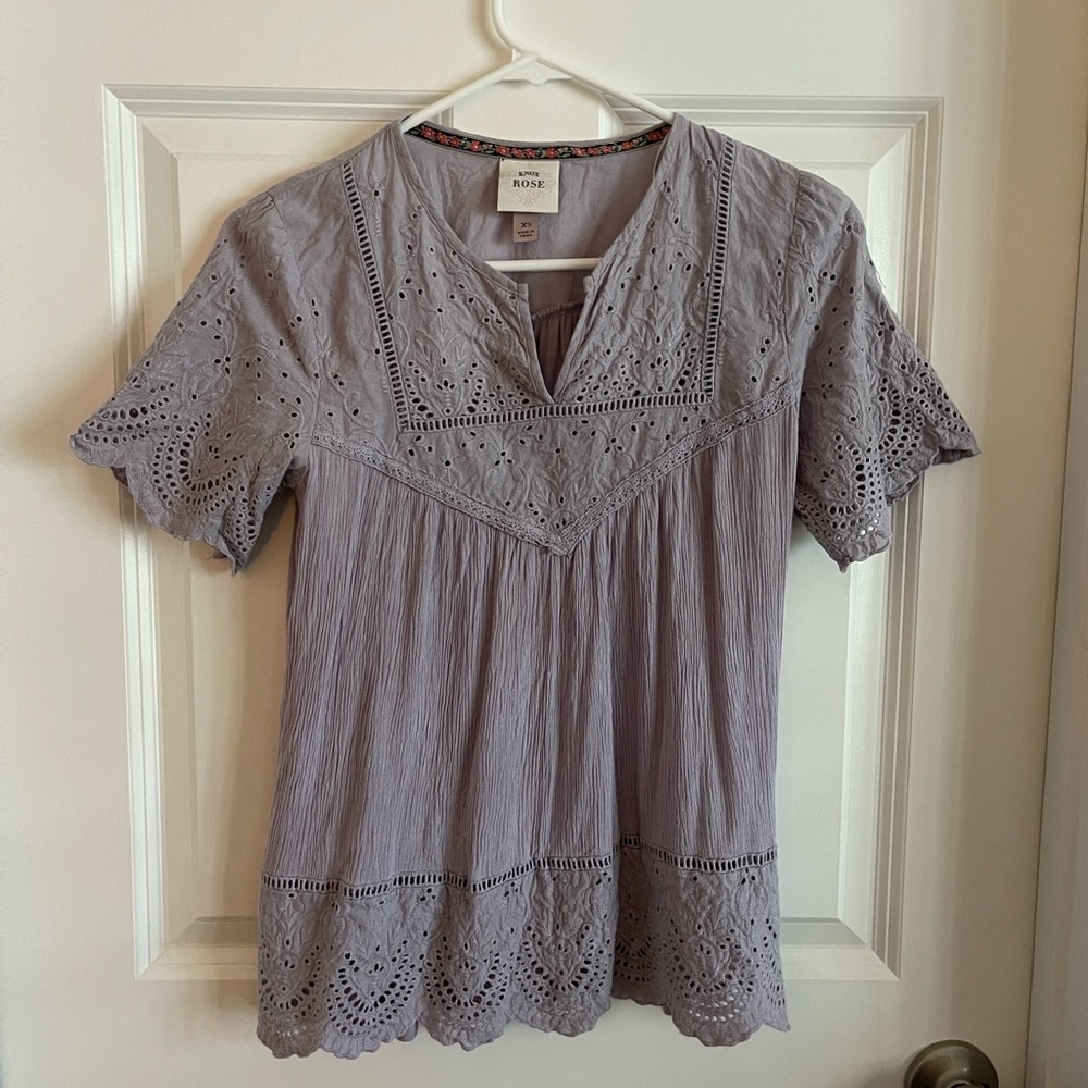 Knox Rose Short Sleeve Eyelet Shirt. Lavender, Size XS.